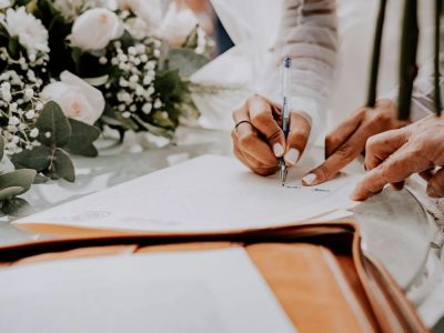 Choosing marriage contract